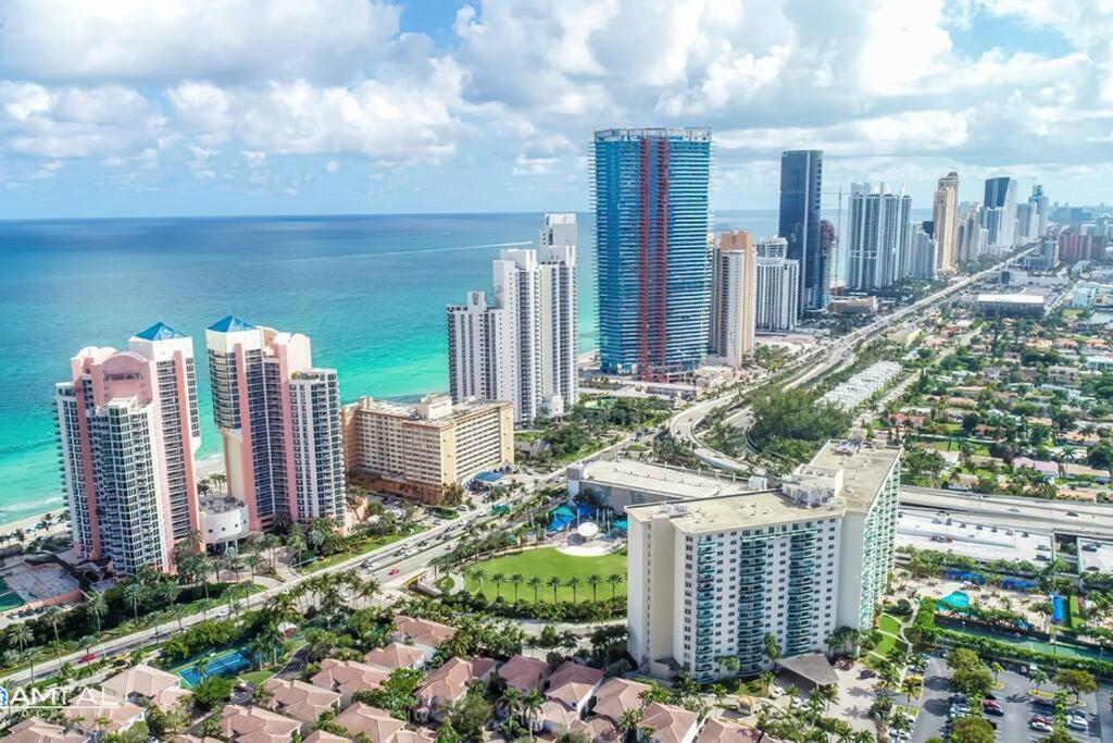 Miami Holiday Apartments Санни Айлес Экстерьер фото